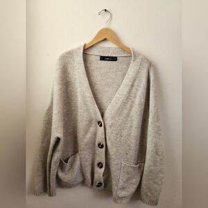 Zara Cream Cardigan Sweater
